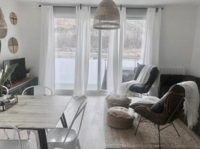 Precioso apartamento en Monzón con terraza,piscina,parque infantil y parking